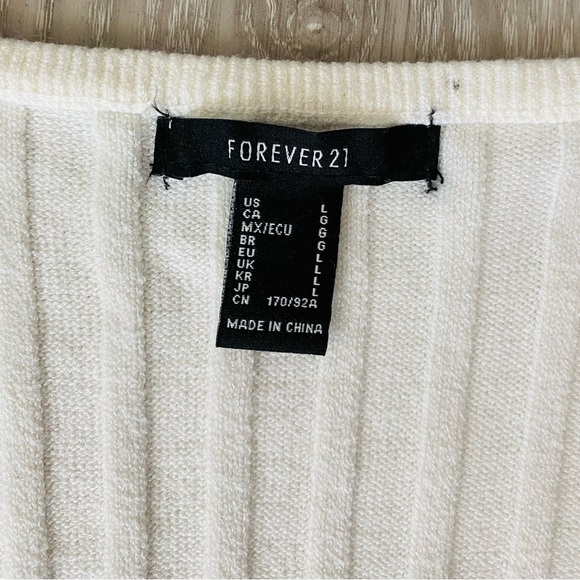 F21 White Top - Picture 5 of 5